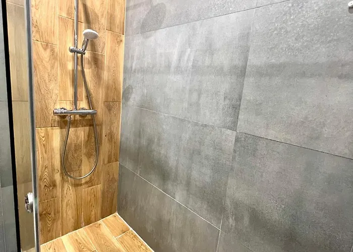 Osapart Ideal In The Complex Great Britain شقة إلفيف